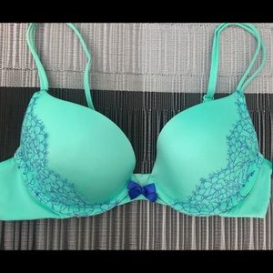 Victoria’s Secret Teal & Blue Lace Push-Up Bra
